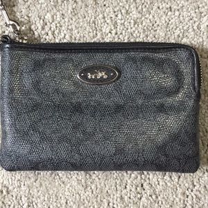 COACH 👛 Wristlet